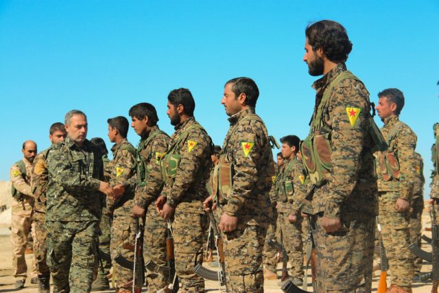 YPG fighters complete training